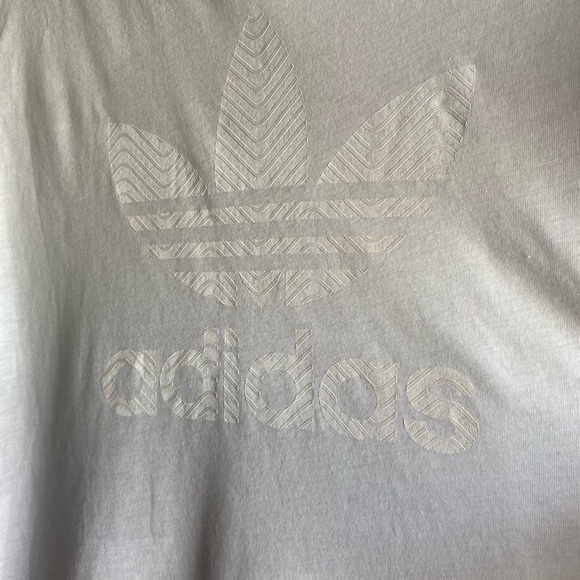 Adidas T-Shirt. Size Medium. White colour. - Picture 1 of 7